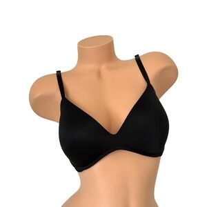 VICTORIA'S SECRET 38C The T-Shirt Wireless Padded Push Up Bra Black Lace No Wire